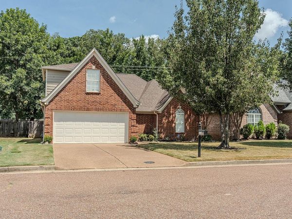9716 TUCKER CREEK CV, Cordova, TN 38018