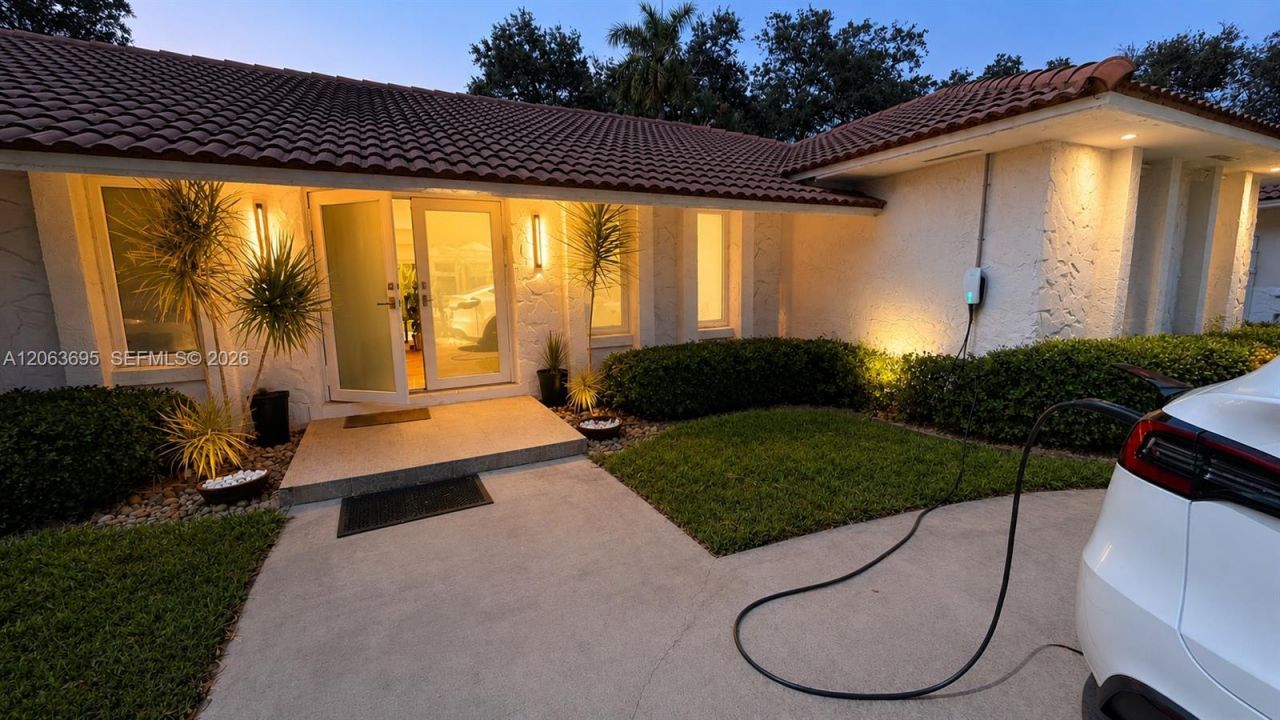1835 NE 212th Ter, Miami, FL 33179 Photo