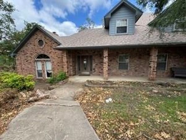 351 Sandlin Lane, Springtown, TX 76082