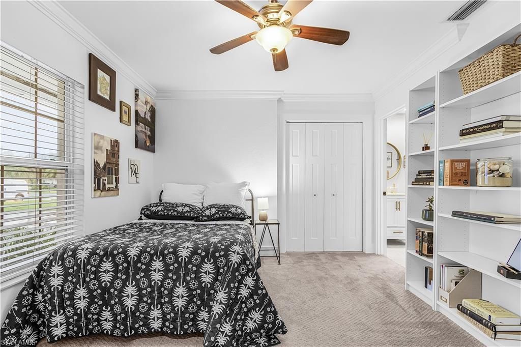 2472 Pine Woods Cir, Unit 17, Naples, FL 34105 Photo