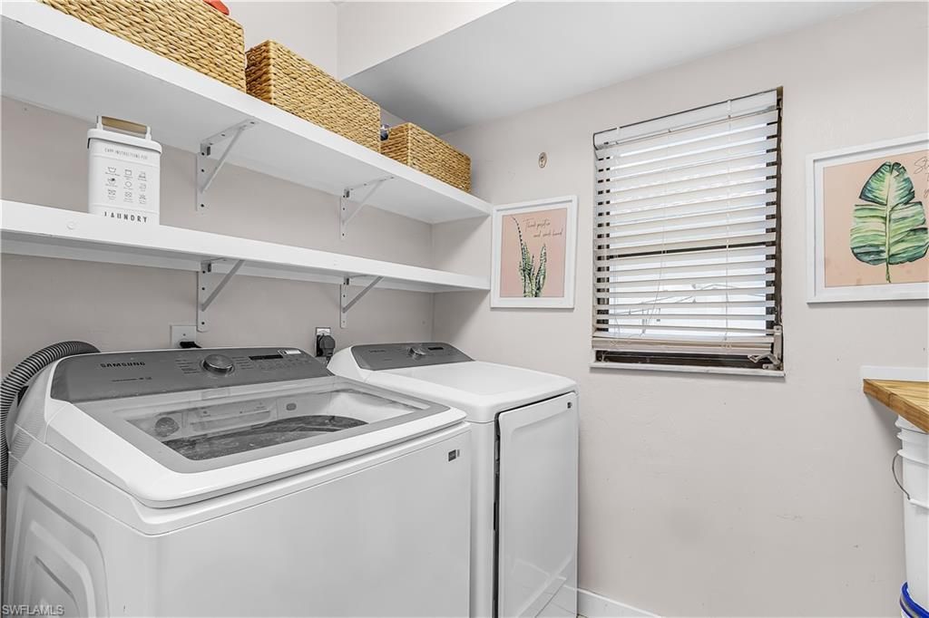 2472 Pine Woods Cir, Unit 17, Naples, FL 34105 Photo