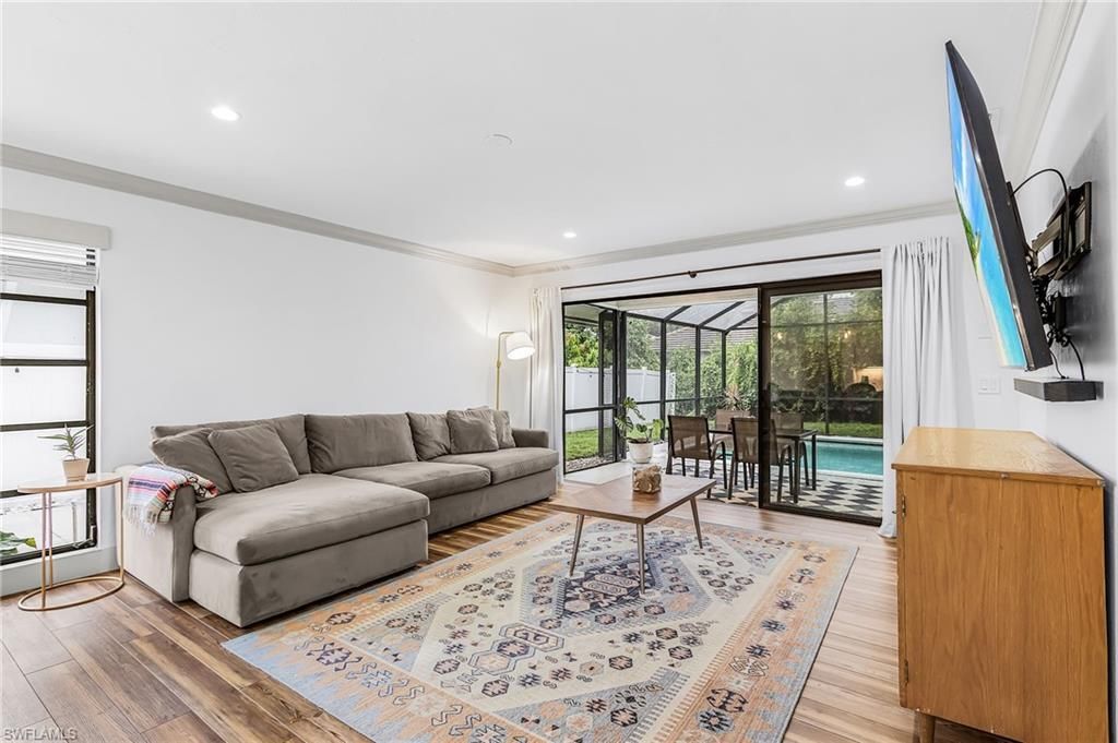 2472 Pine Woods Cir, Unit 17, Naples, FL 34105 Photo