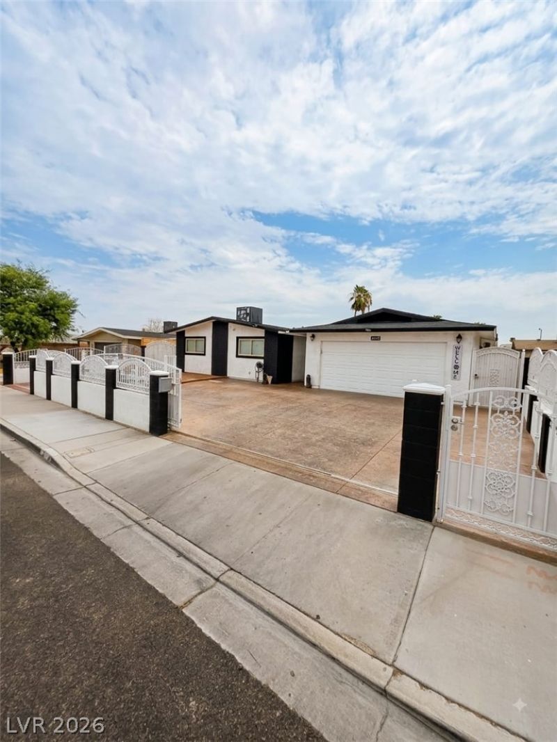 4125 E Harmon Avenue, Las Vegas, NV 89121 Main Photo