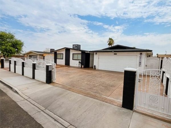 4125 E Harmon Avenue, Las Vegas, NV 89121