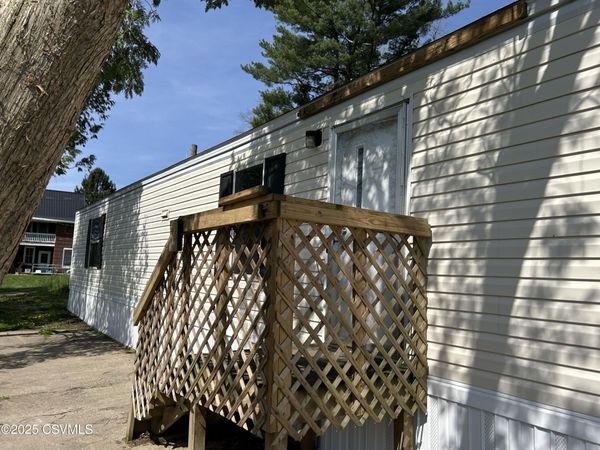 1057 OLD DANVILLE Highway , Northumberland, PA 17857
