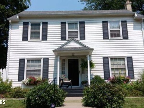 301 N 9Th Street, Oskaloosa, IA 52577