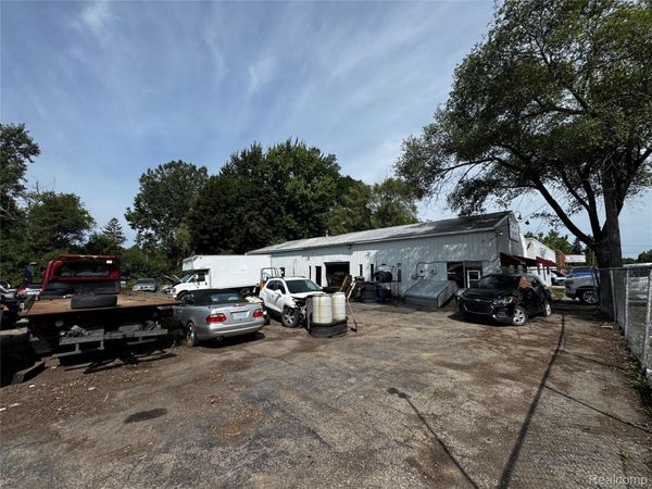 7017 N Dort Highway , Genesee Township, Mi 48458
