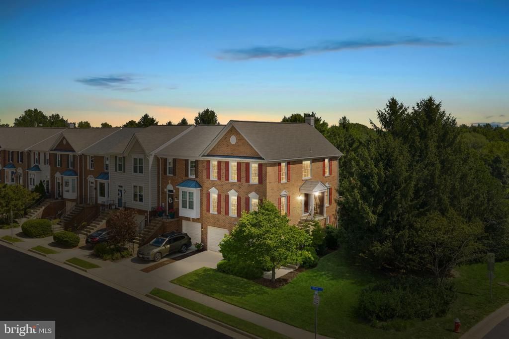 21160 Dray Terrace, Ashburn, VA 20147 Main Photo