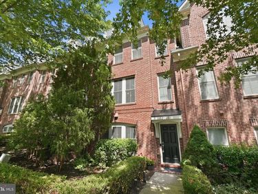 3525 S FOUR MILE RUN DRIVE, ARLINGTON, VA 22206