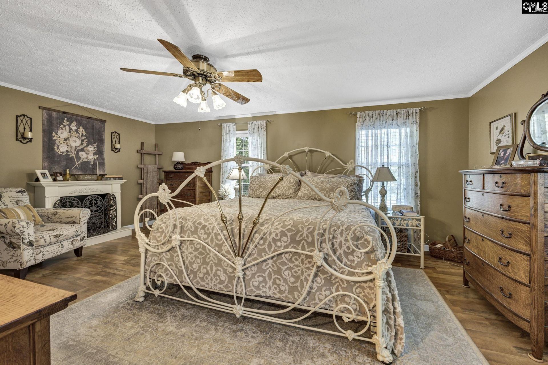 65 Tremont Road  Photo 16