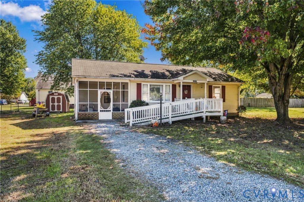 1134 Tanyard Drive, Tappahannock, VA 22560 Main Photo