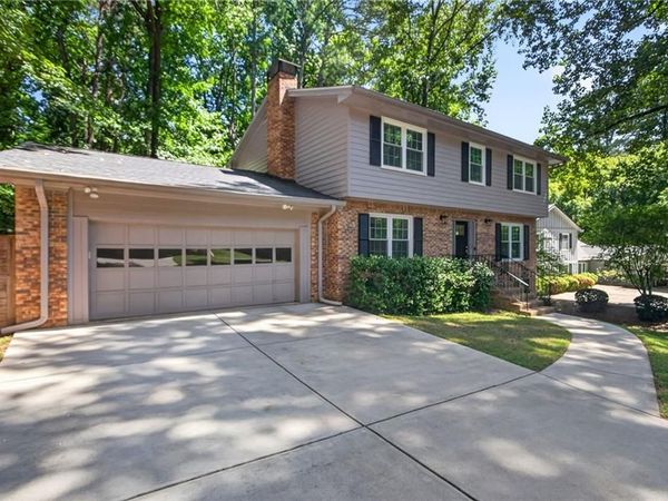 4371 Vintage Lane, Dunwoody, GA 30338