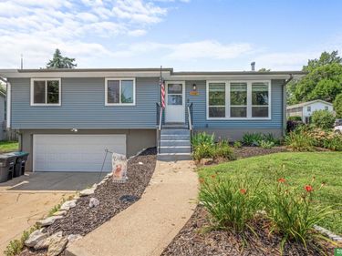 9187 Boyd Street, Omaha, NE 68134