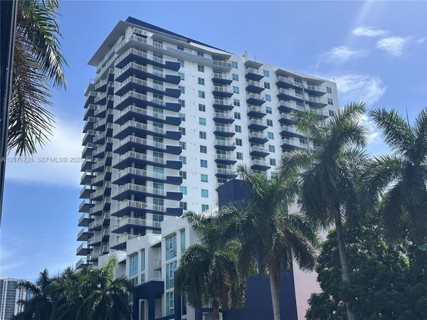 275 NE 18th St, Unit 1810, Miami, FL 33132