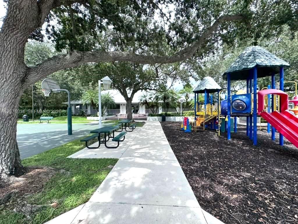 13700 SW 149th Cir Ln, Unit 4-60, Miami, FL 33186 Photo