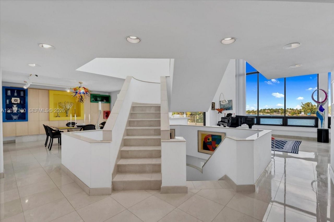 279 N Hibiscus Dr, Miami Beach, FL 33139 Photo