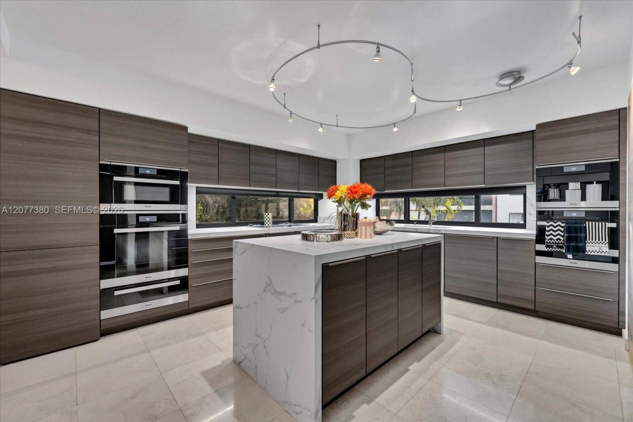 279 N Hibiscus Dr, Miami Beach, FL 33139 Photo
