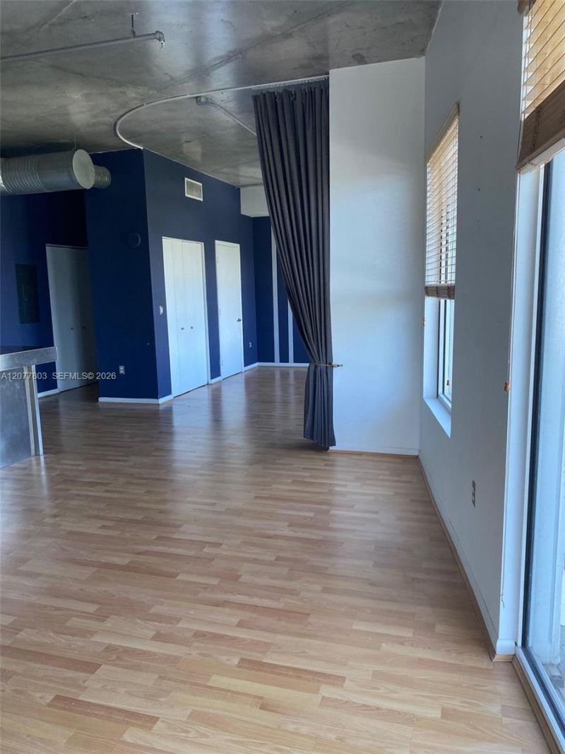 10 SW South River Dr , Unit 801, Miami, FL 33130 Photo