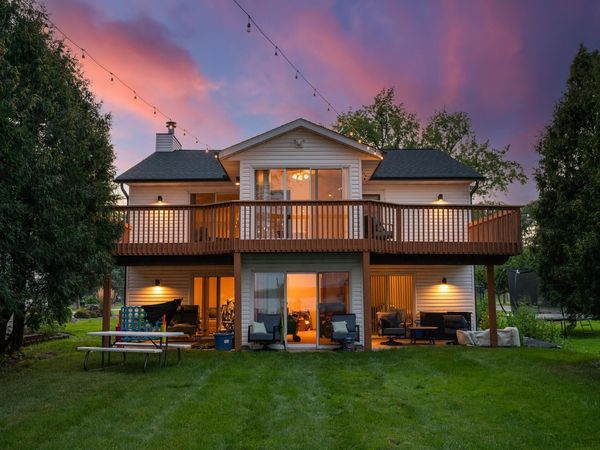 1055 N Shore Drive , Forest Lake, MN 55025