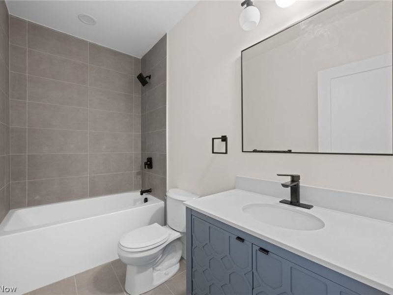 1295 Holmden Avenue, Cleveland, OH 44109 Photo 36