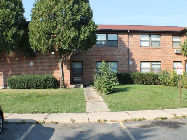 2902 31st Street, Unit 8, Zion, IL 60099