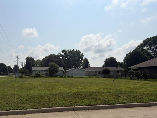 600 Van Buren Street, Wellsburg, IA 50680