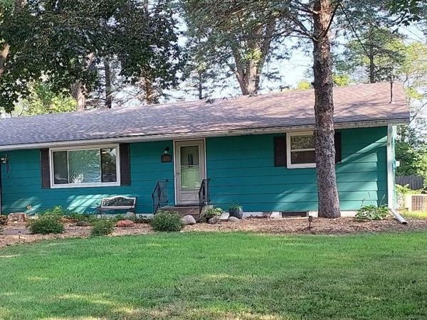 13282 Andrews Avenue , Lindstrom, MN 55045