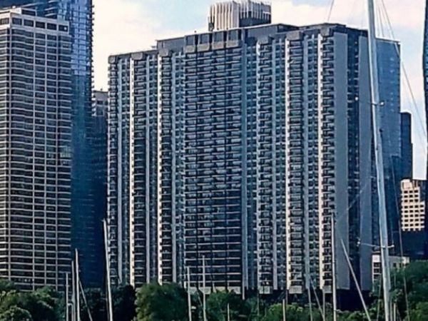 400 E Randolph Street, Unit 2502, Chicago, IL 60601