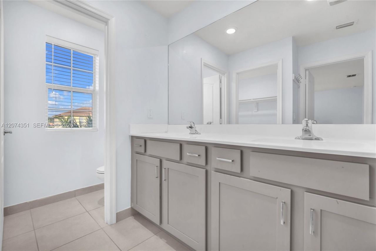 831 Bent Creek Dr , Fort Pierce, FL 34947 Photo