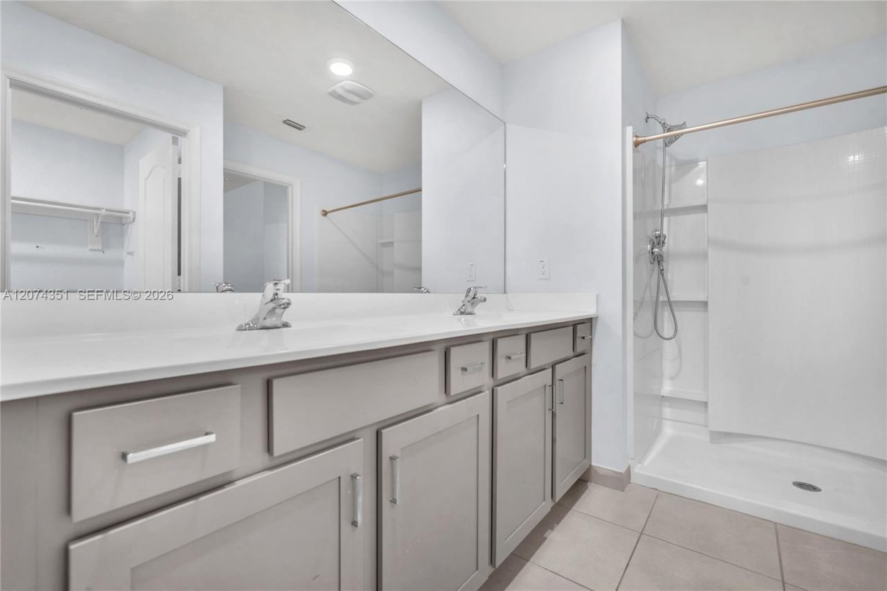 831 Bent Creek Dr , Fort Pierce, FL 34947 Photo