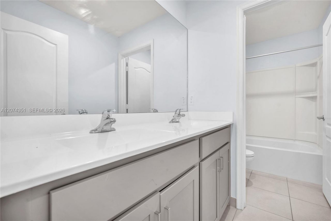 831 Bent Creek Dr , Fort Pierce, FL 34947 Photo