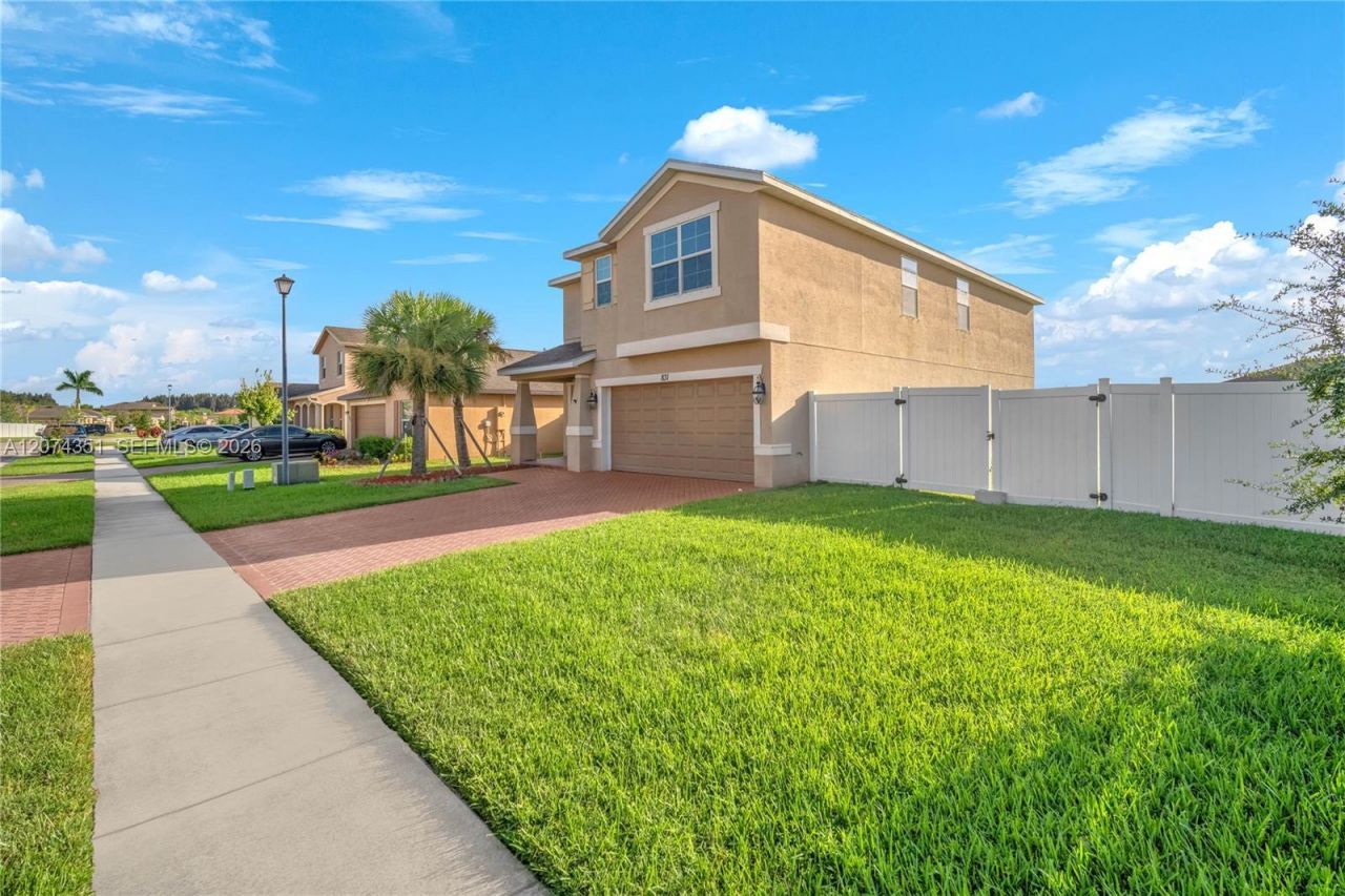 831 Bent Creek Dr , Fort Pierce, FL 34947 Photo