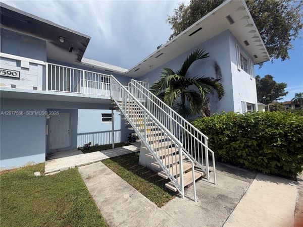 7590 SW 82nd St , Unit F221, Miami, FL 33143