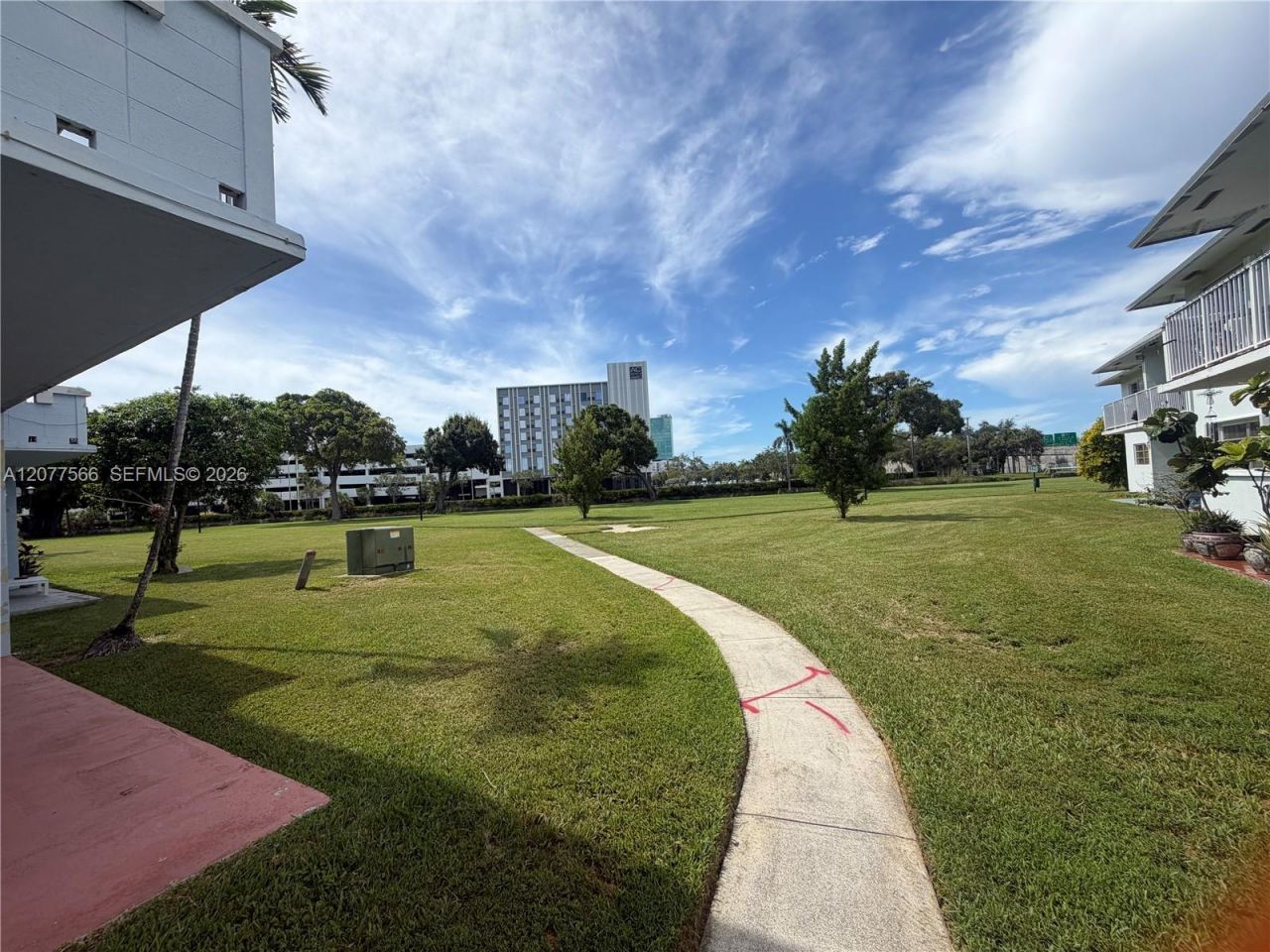 7590 SW 82nd St , Unit F221, Miami, FL 33143 Photo