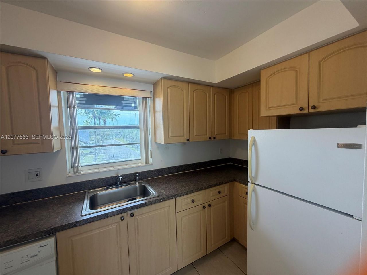 7590 SW 82nd St , Unit F221, Miami, FL 33143 Photo