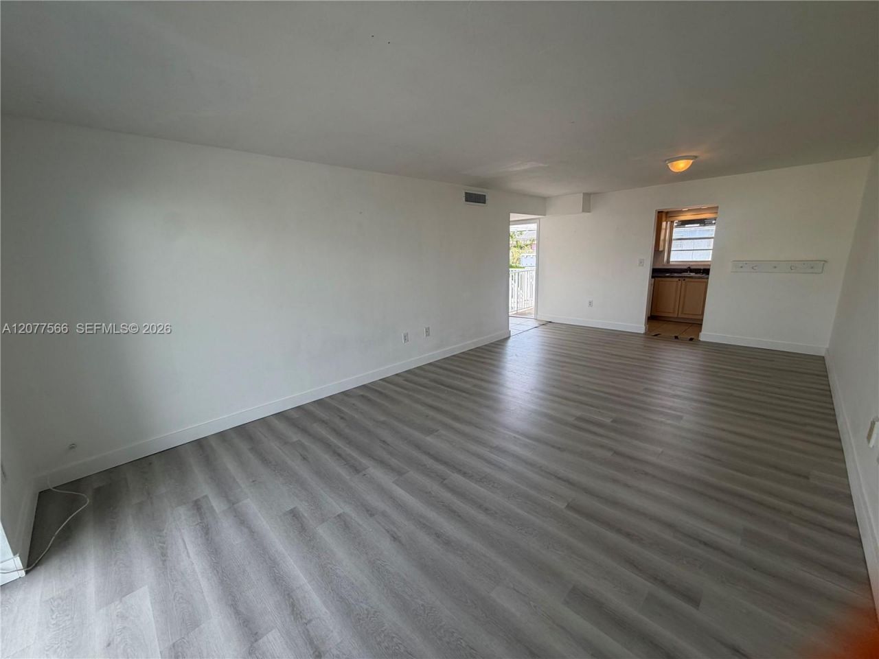 7590 SW 82nd St , Unit F221, Miami, FL 33143 Photo