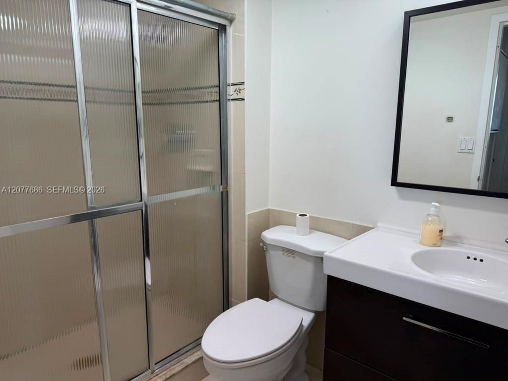 3375 N Country Club Dr, Unit 607, Aventura, FL 33180 Photo