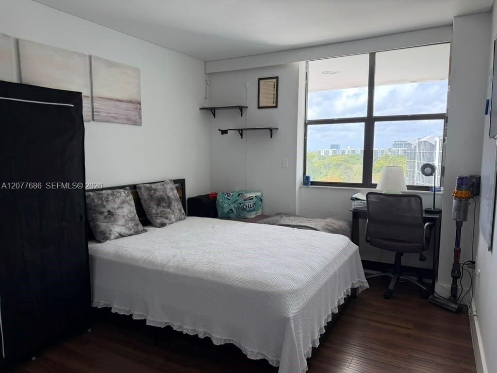 3375 N Country Club Dr, Unit 607, Aventura, FL 33180 Photo