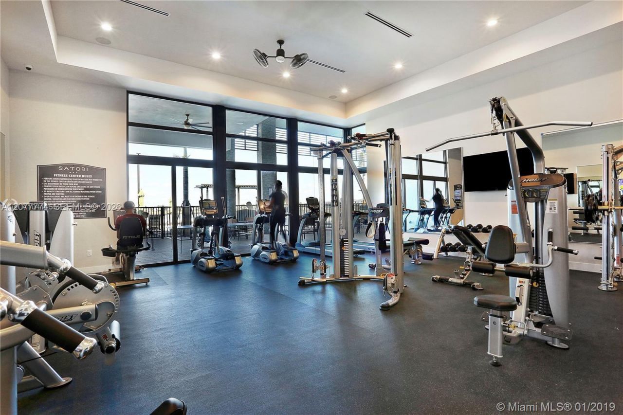 9116 NW 158th St, Miami Lakes, FL 33018 Photo