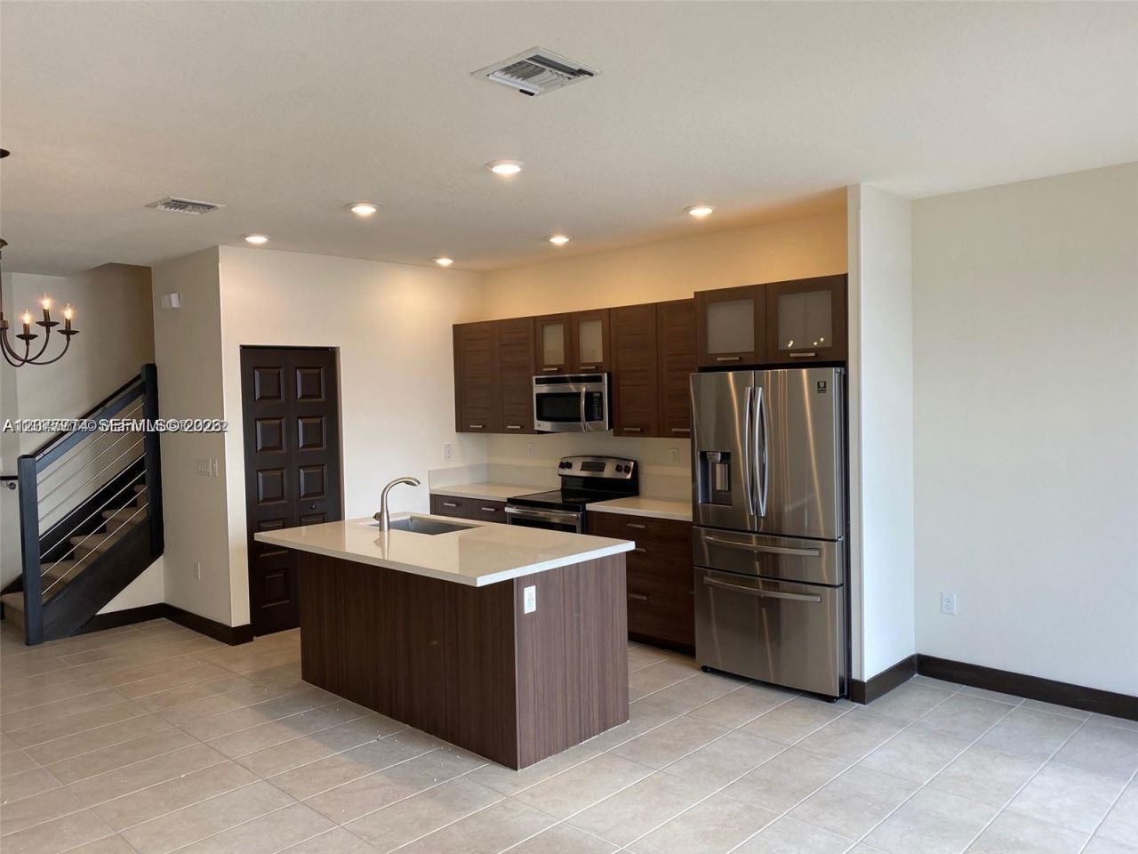 9116 NW 158th St, Miami Lakes, FL 33018 Photo