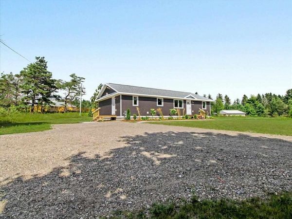 2428 Intertown, Petoskey, MI 49770