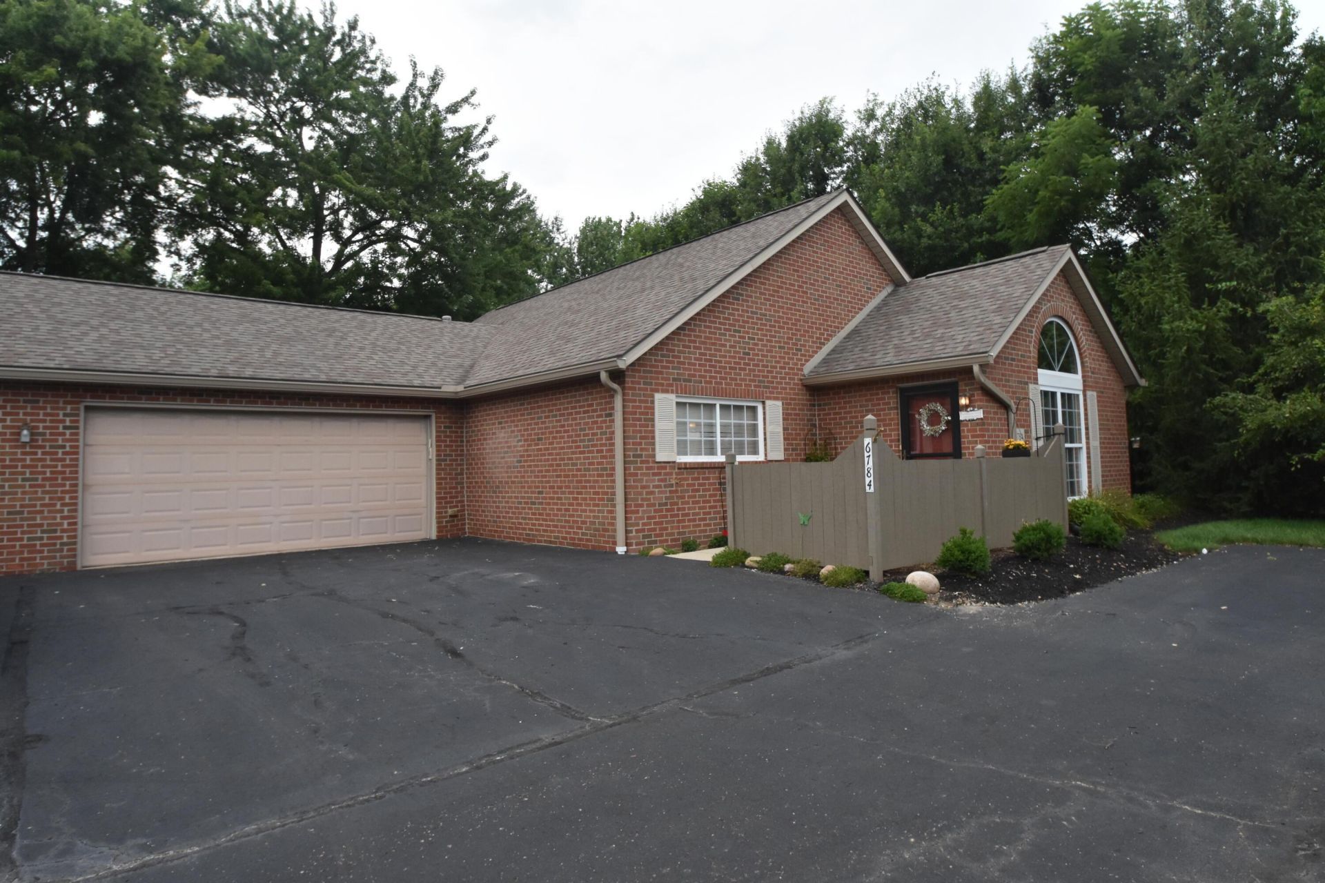 6784 Winrock Drive, Unit 2, New Albany, OH 43054 Main Photo