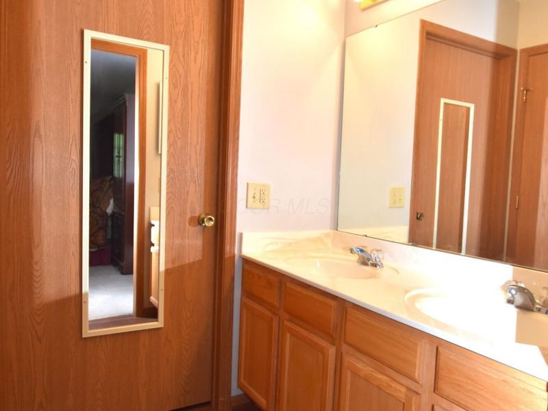 6784 Winrock Drive, Unit 2, New Albany, OH 43054 Photo 26