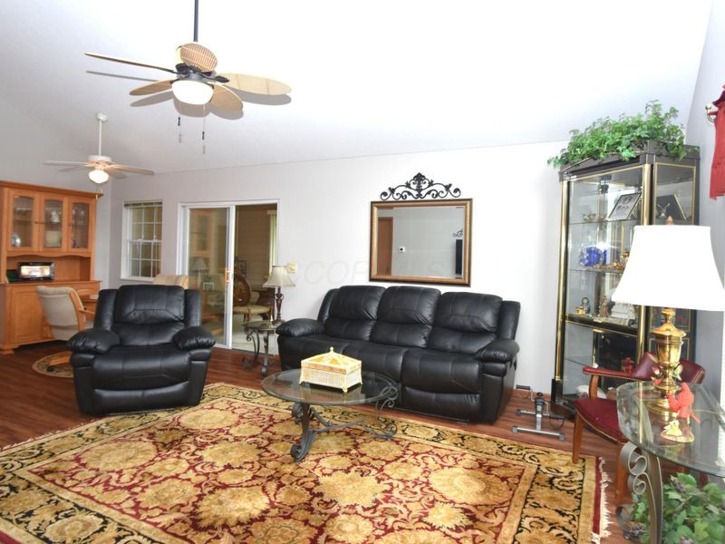6784 Winrock Drive, Unit 2, New Albany, OH 43054 Photo 4