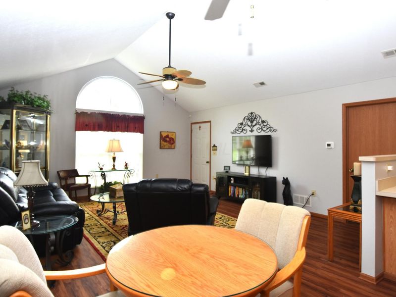 6784 Winrock Drive, Unit 2, New Albany, OH 43054 Photo 7