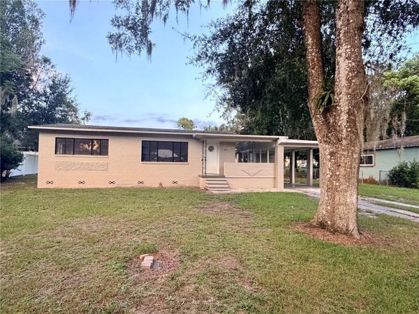 511 N KENTUCKY AVENUE , DELAND, FL 32724