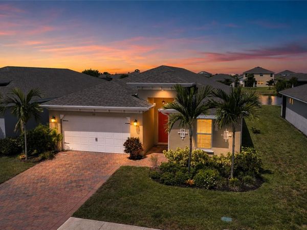 719 HEATHER LAKE AVENUE , CAPE CORAL, FL 33993