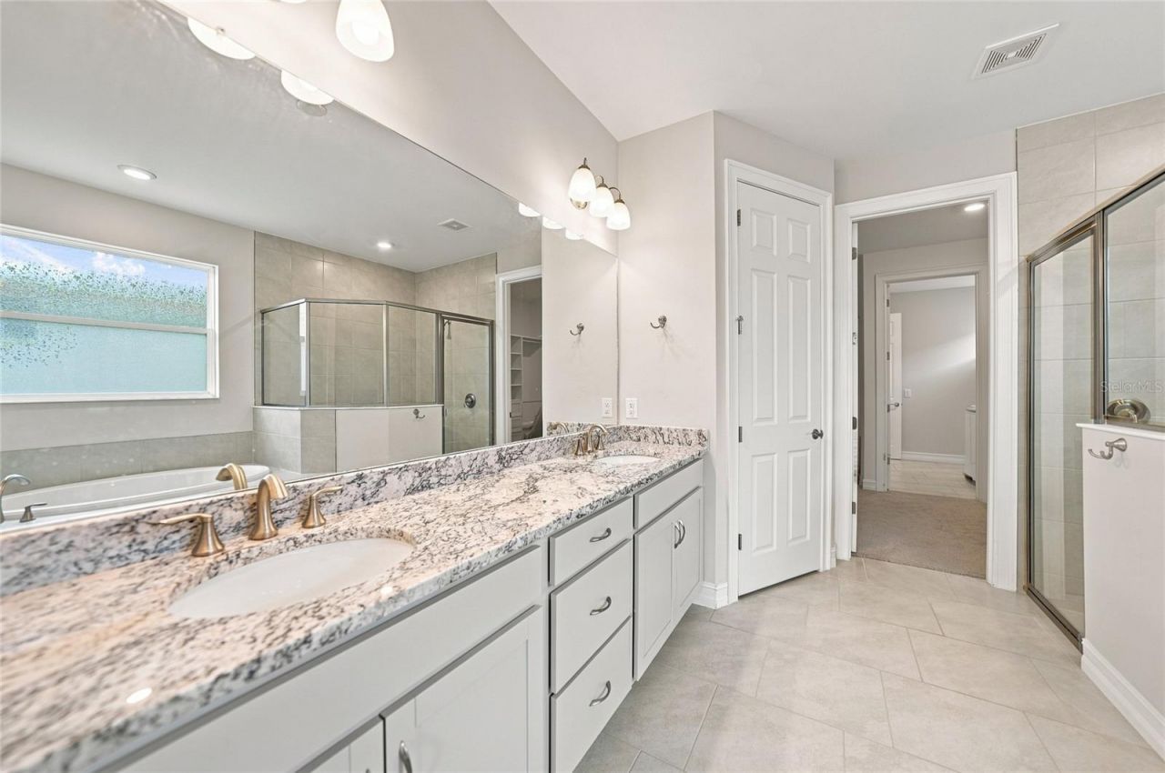 719 Heather Lake Avenue, Cape Coral, FL 33993 Photo