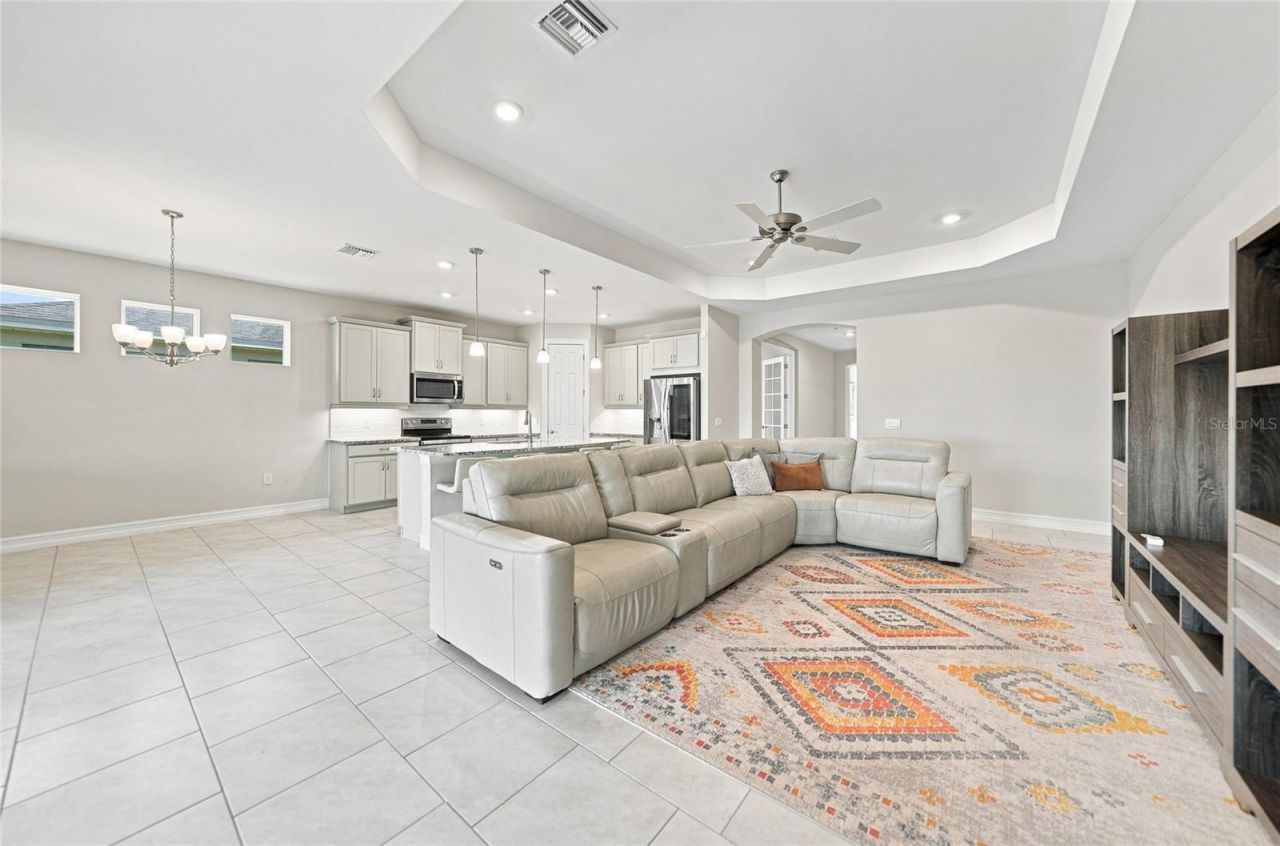 719 Heather Lake Avenue, Cape Coral, FL 33993 Photo