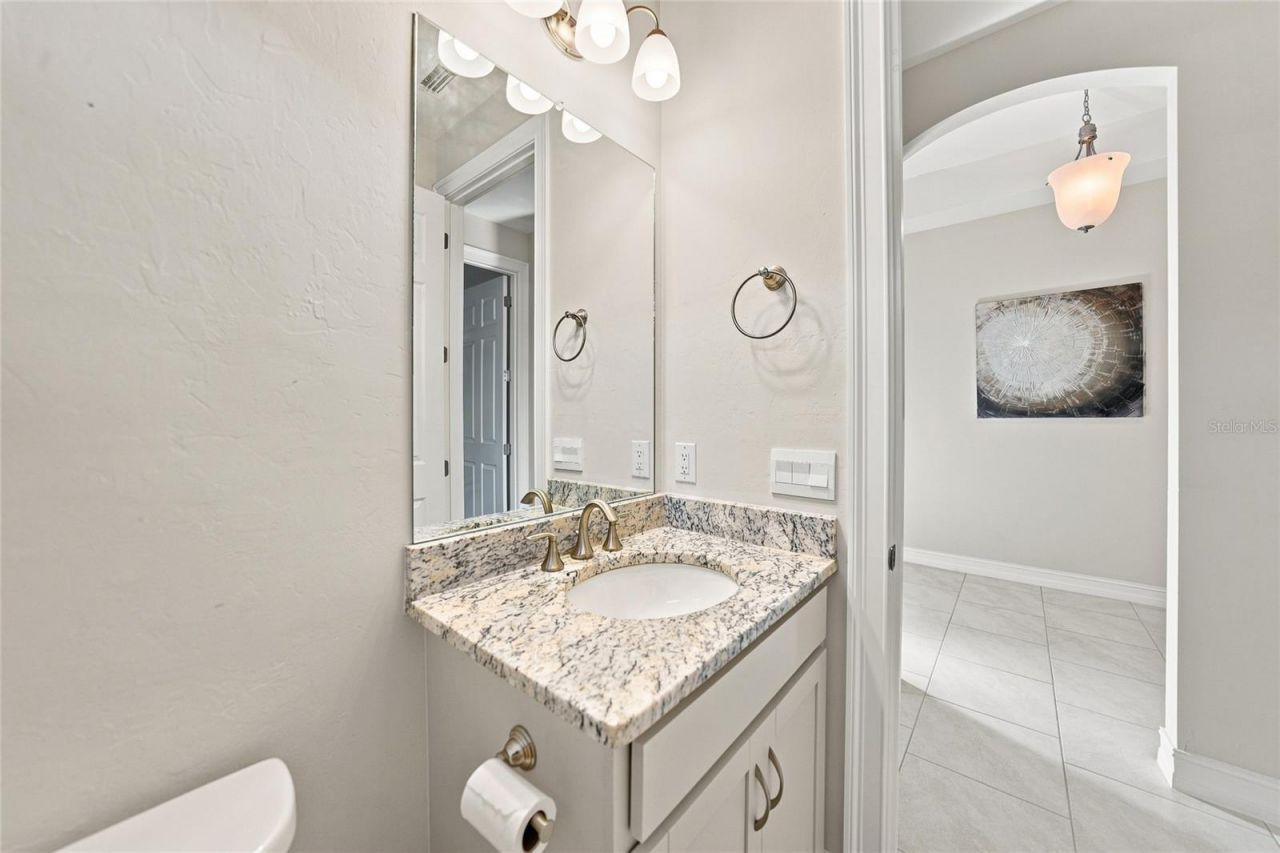 719 Heather Lake Avenue, Cape Coral, FL 33993 Photo